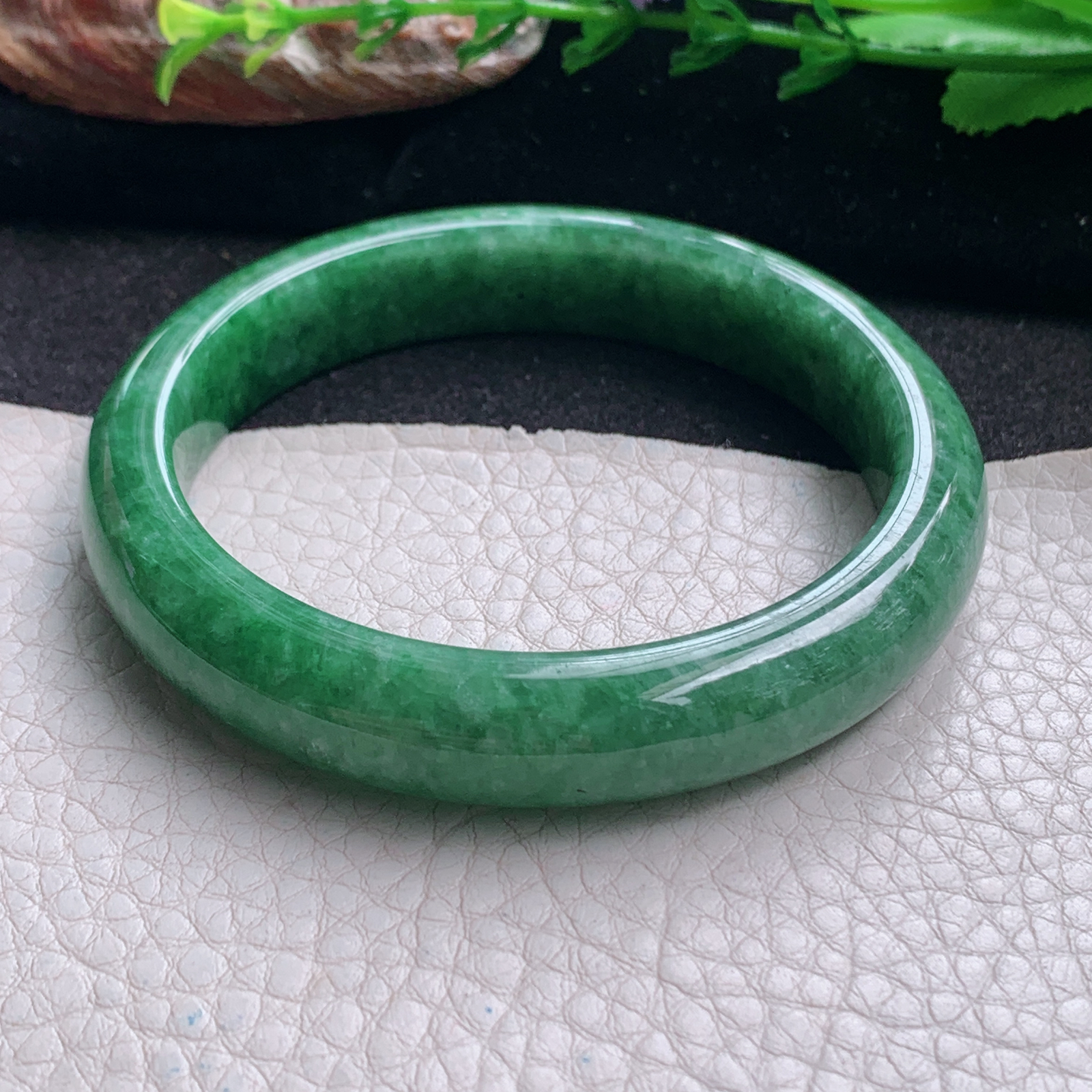 n实拍57*11.6*8平安镯 天然缅甸翡翠a货手镯满绿辣色正圈玉镯子
