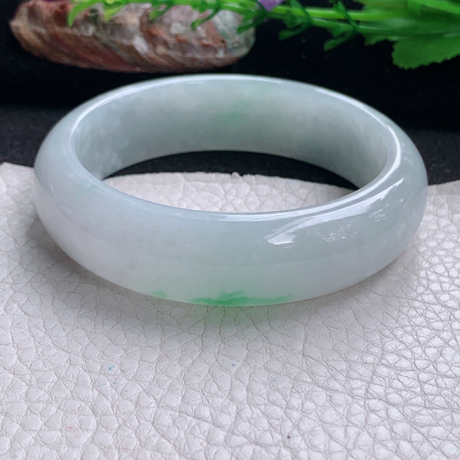 hh实拍58*17*8.5轮胎镯 天然翡翠a货手镯飘绿大气正圈玉镯子