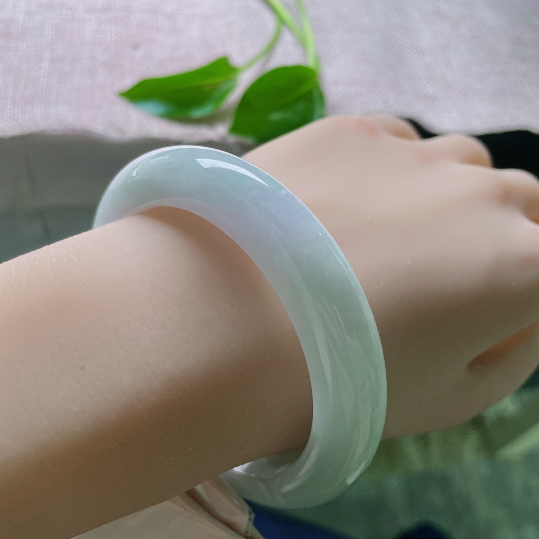 56/11.6/9.7，春彩正圈，肉质细腻干净，水头好，端庄大气，棉线，ss49934a