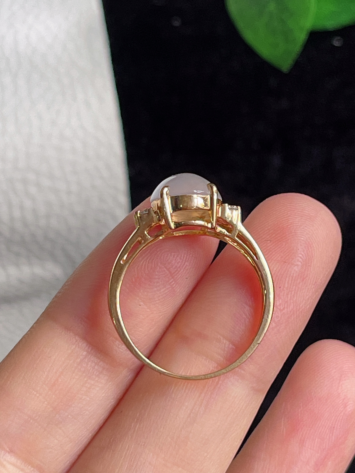 18k金翡翠冰种白色戒指