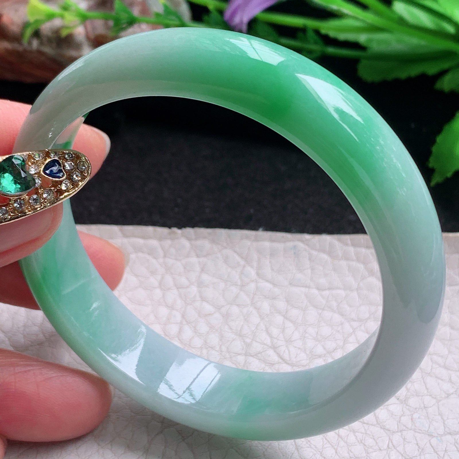 ee实拍55.6*13*7.6平安镯 天然缅甸翡翠a货手镯白底青水润正圈玉镯子