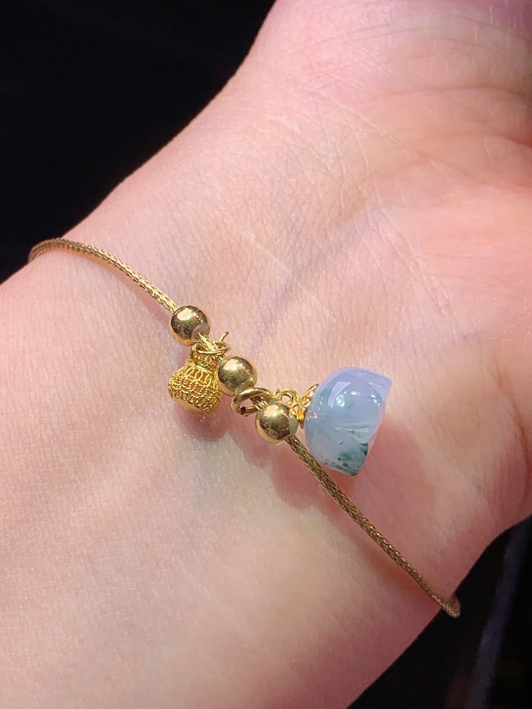 18k金镶嵌紫罗兰莲蓬头手链 玉质细腻 色泽艳丽清新 水润亮眼 整体尺寸9.7*6c5