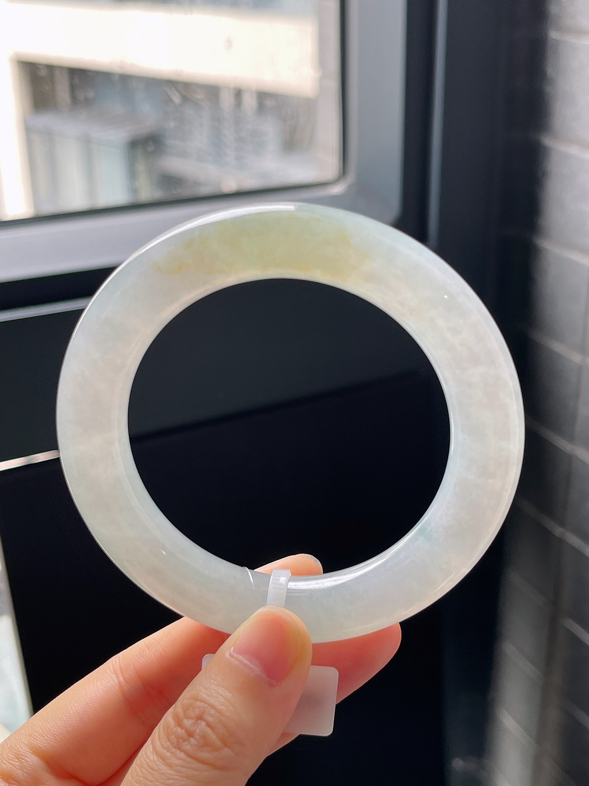 圆镯57圈口，翡翠冰糯种飘黄翡胖圆条手镯