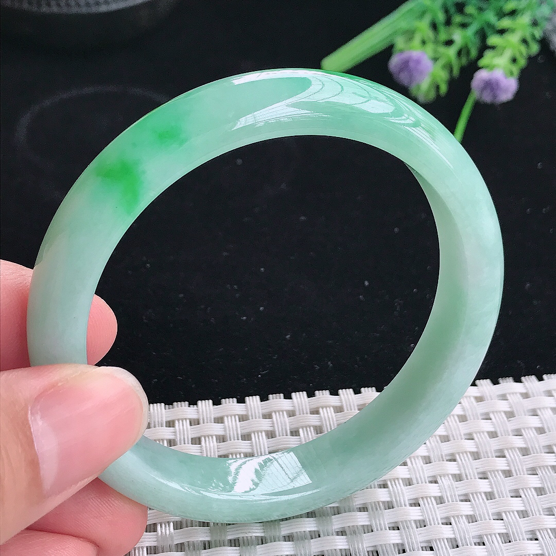 实拍A货翡翠56/11.3/7.6老坑冰润飘阳绿手镯宽边玉镯平安镯美人镯