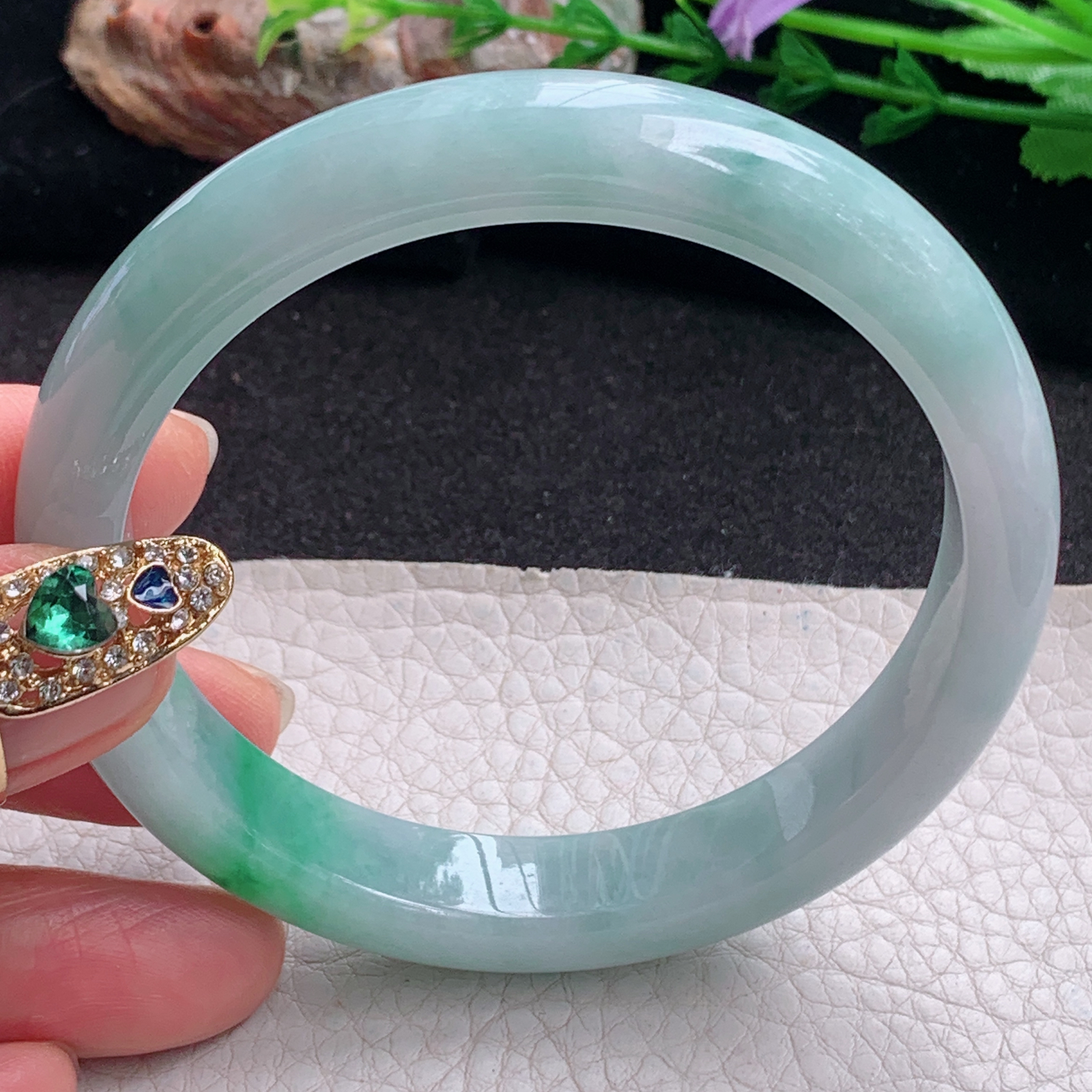 js大圈口60*11.8*8平安镯 天然缅甸翡翠a货手镯清秀飘绿正圈玉镯子