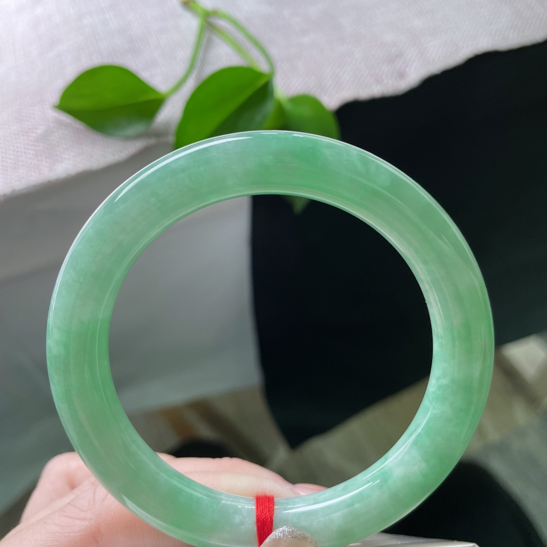 57.8/10绿底圆条，水润，青春年华，色系甜美，优雅大方，晶体纹，ss49805a