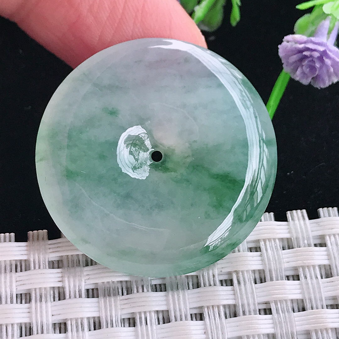 实拍A货翡翠29.7/5.3老坑冰种果冻胶飘绿平安扣吊坠翡翠玉扣挂件