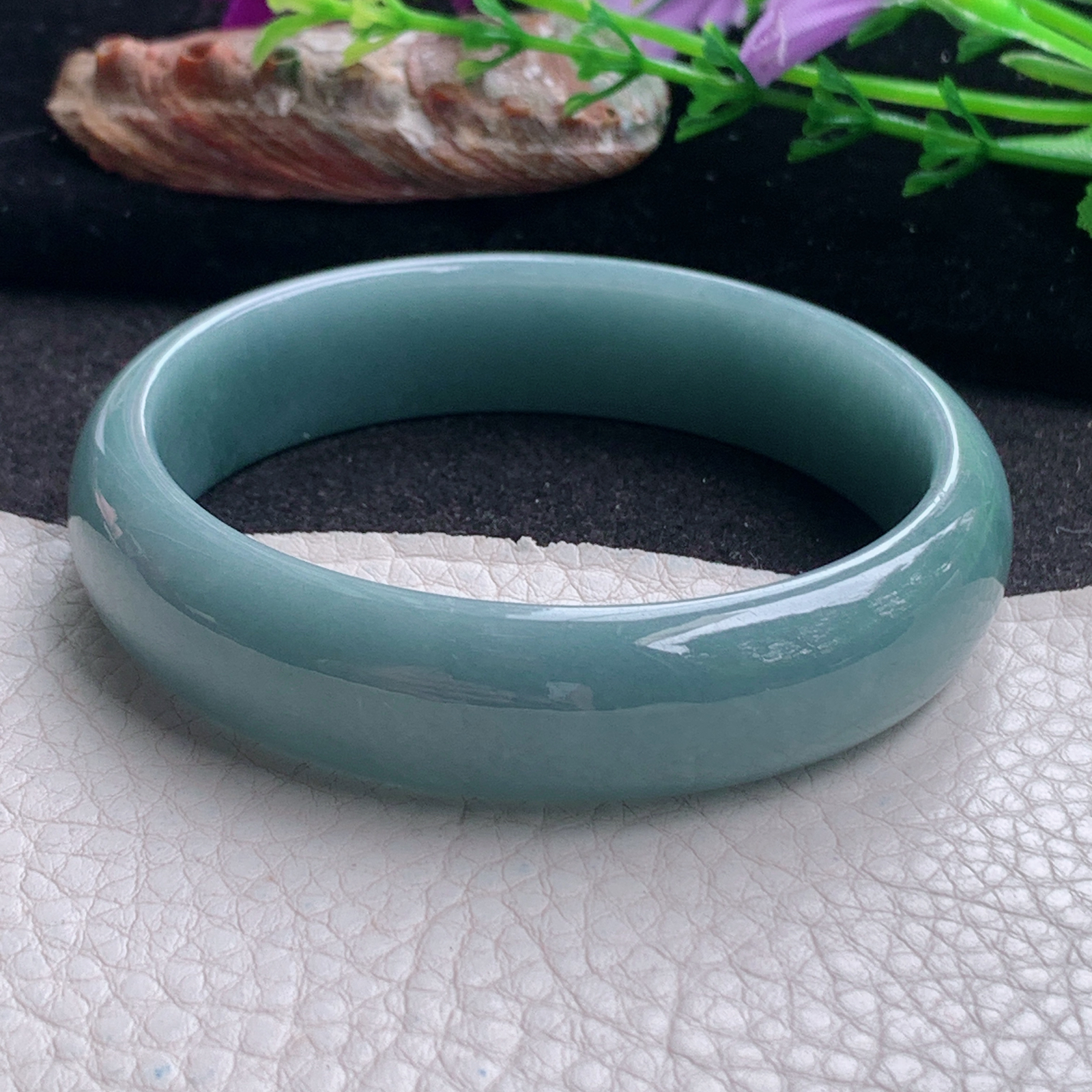 js实拍59*14.8*6.5平安镯 天然翡翠a货手镯蓝韵水润正圈玉镯子