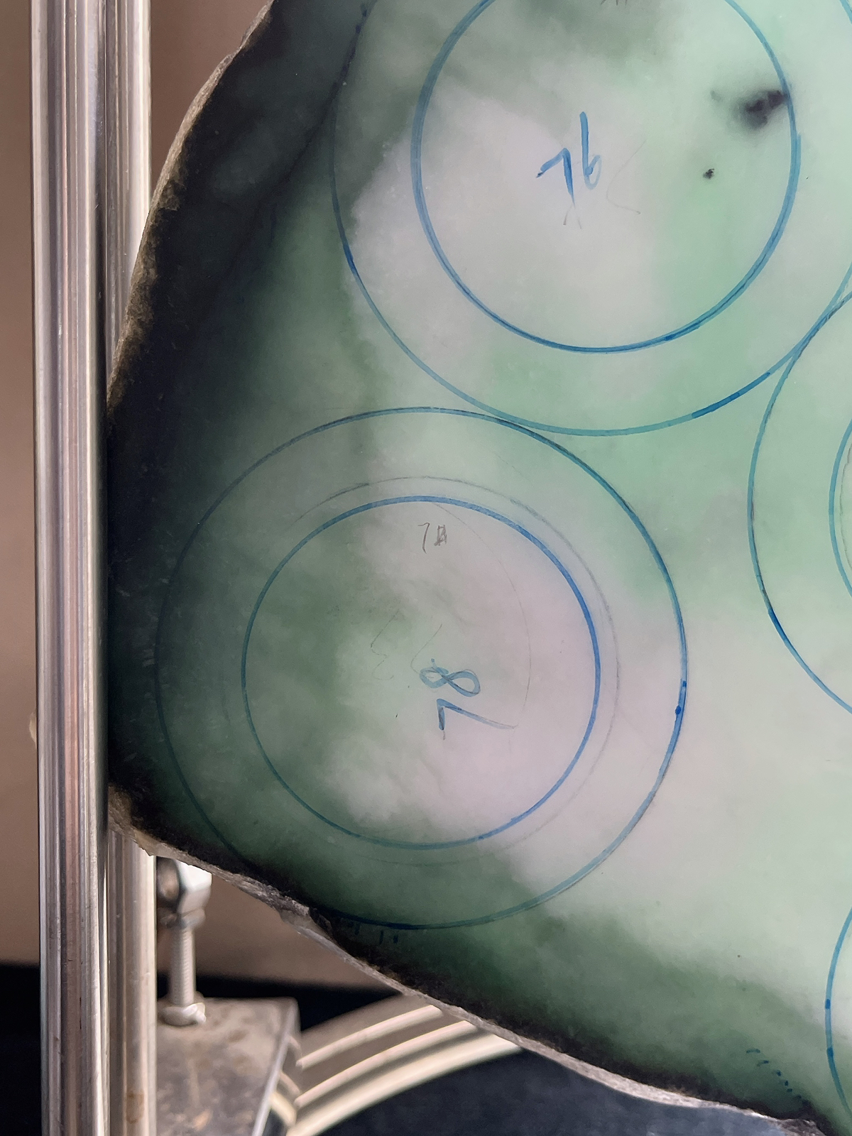 翡翠板料，⭕️正圈最大做62，圆条最大做58