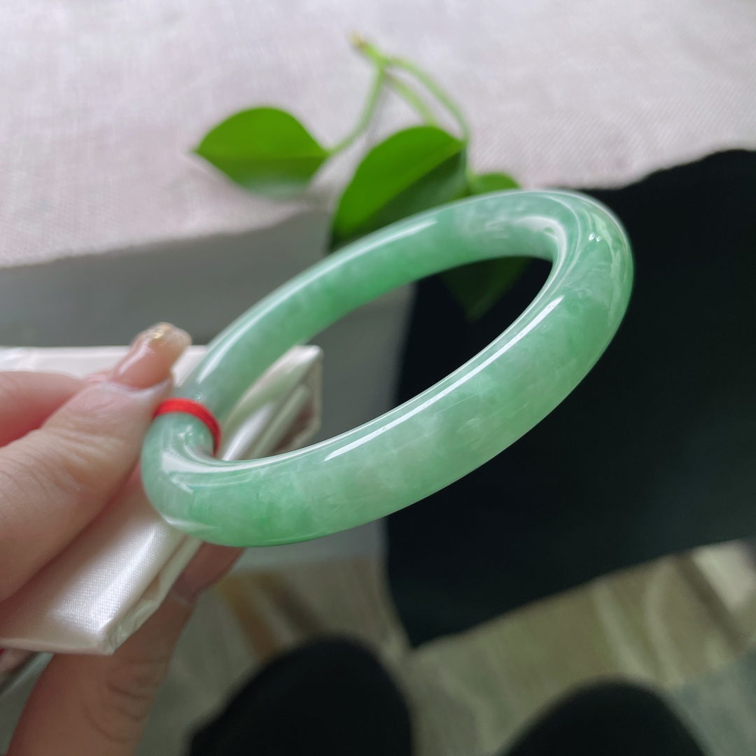 57.8/10绿底圆条，水润，青春年华，色系甜美，优雅大方，晶体纹，ss49805a