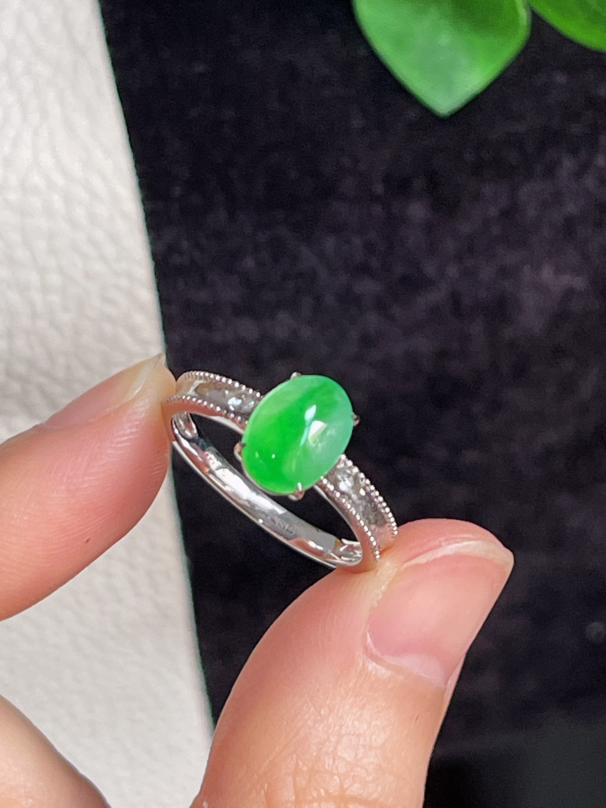 18k金 翡翠冰糯种飘阳绿戒指