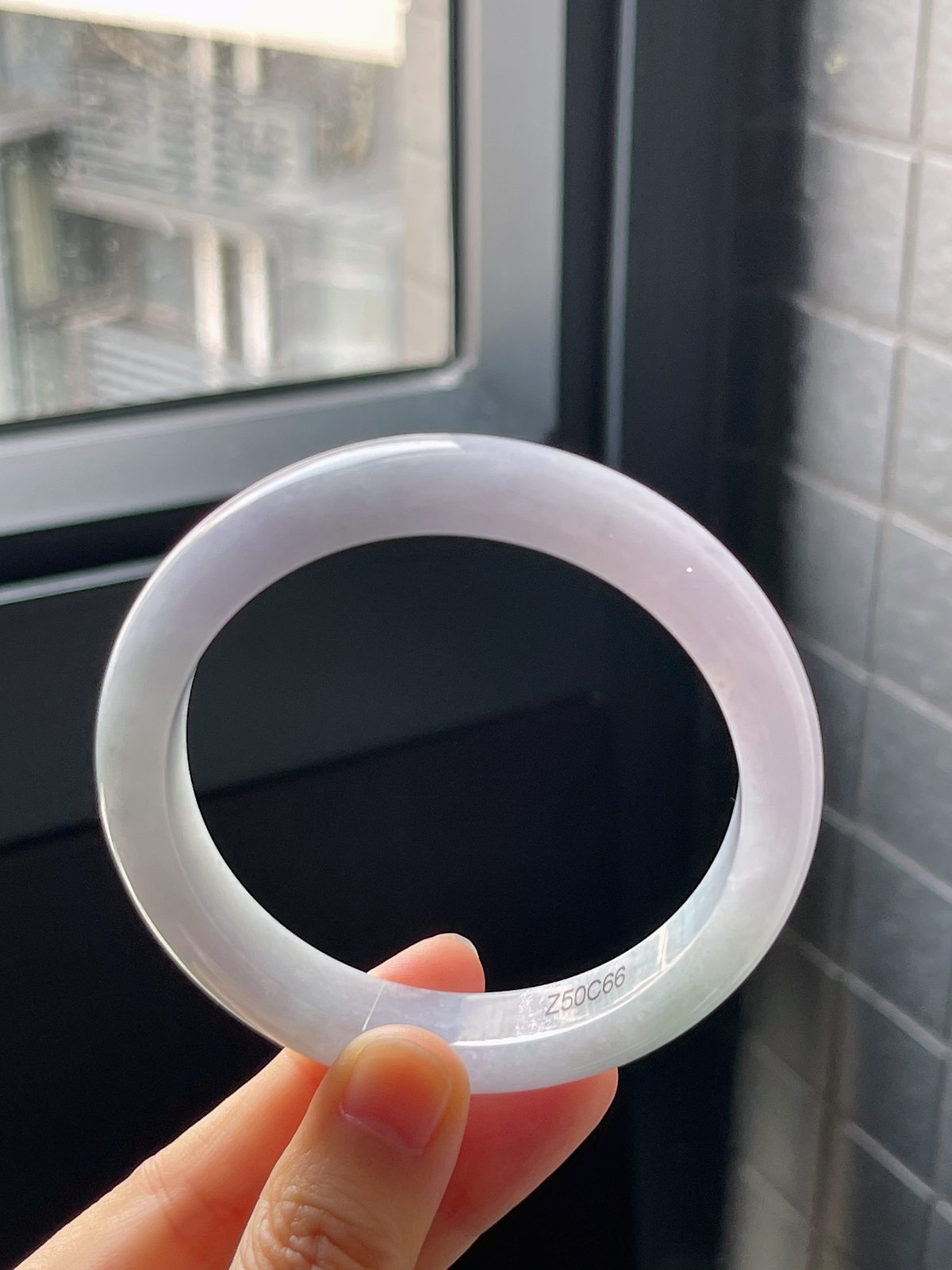 正圈58.8圈口，翡翠糯化种春带彩手镯