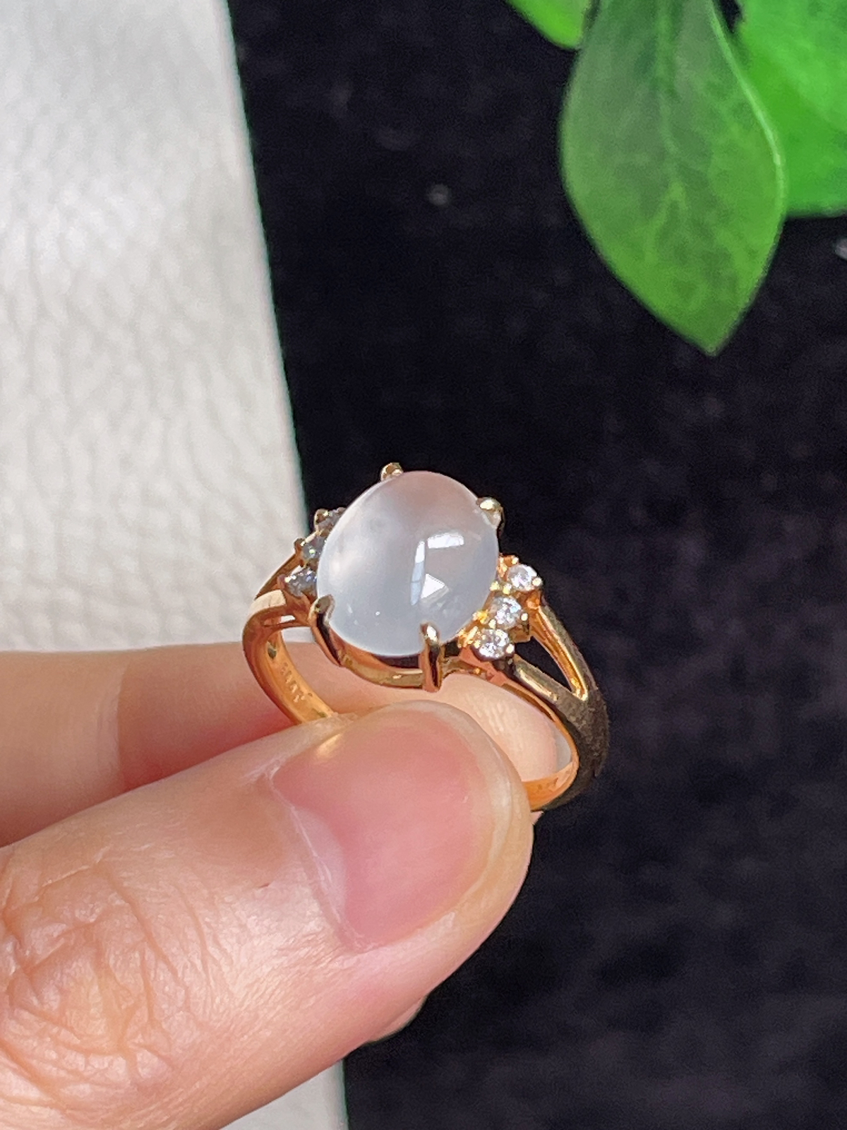 18k金翡翠冰种白色戒指