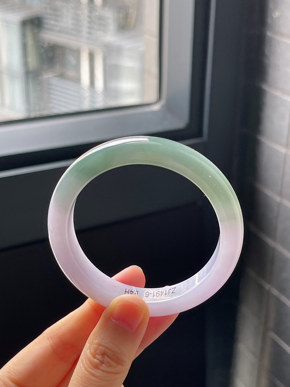 正圈53.4圈口，翡翠冰糯种灰绿色春带彩手镯