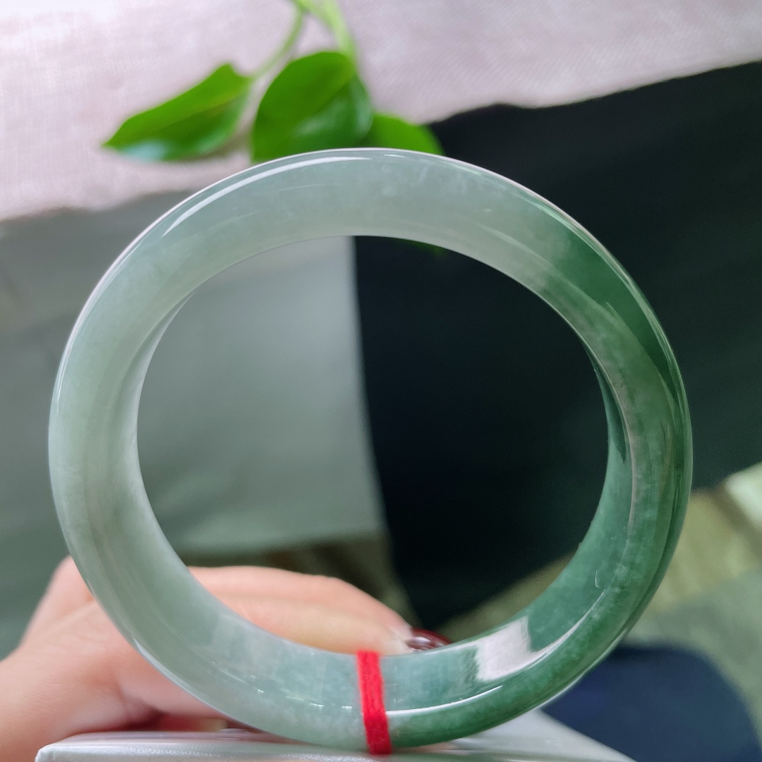 55.5/12.2/7.6，半山水正圈，不是第一眼惊艳，却是越看越有韵味的耐看型。，ss49322a