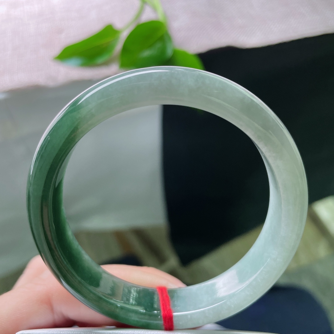 55.5/12.2/7.6，半山水正圈，不是第一眼惊艳，却是越看越有韵味的耐看型。，ss49322a