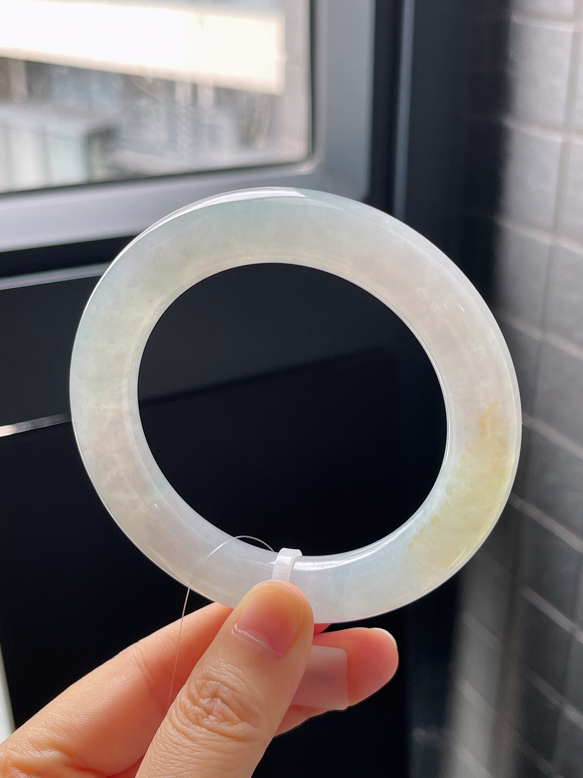 圆镯57圈口，翡翠冰糯种飘黄翡胖圆条手镯