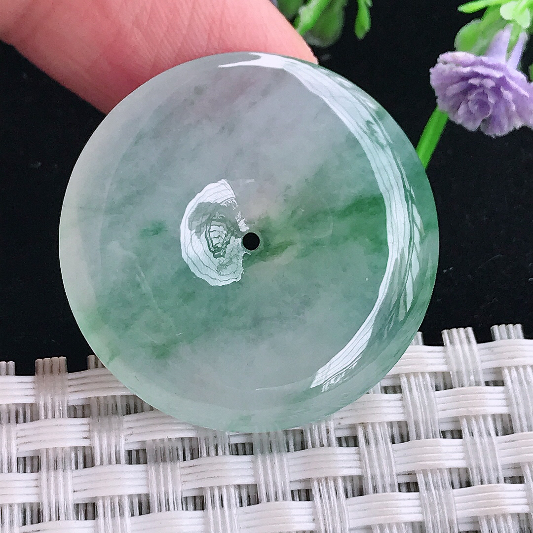 实拍A货翡翠29.7/5.3老坑冰种果冻胶飘绿平安扣吊坠翡翠玉扣挂件