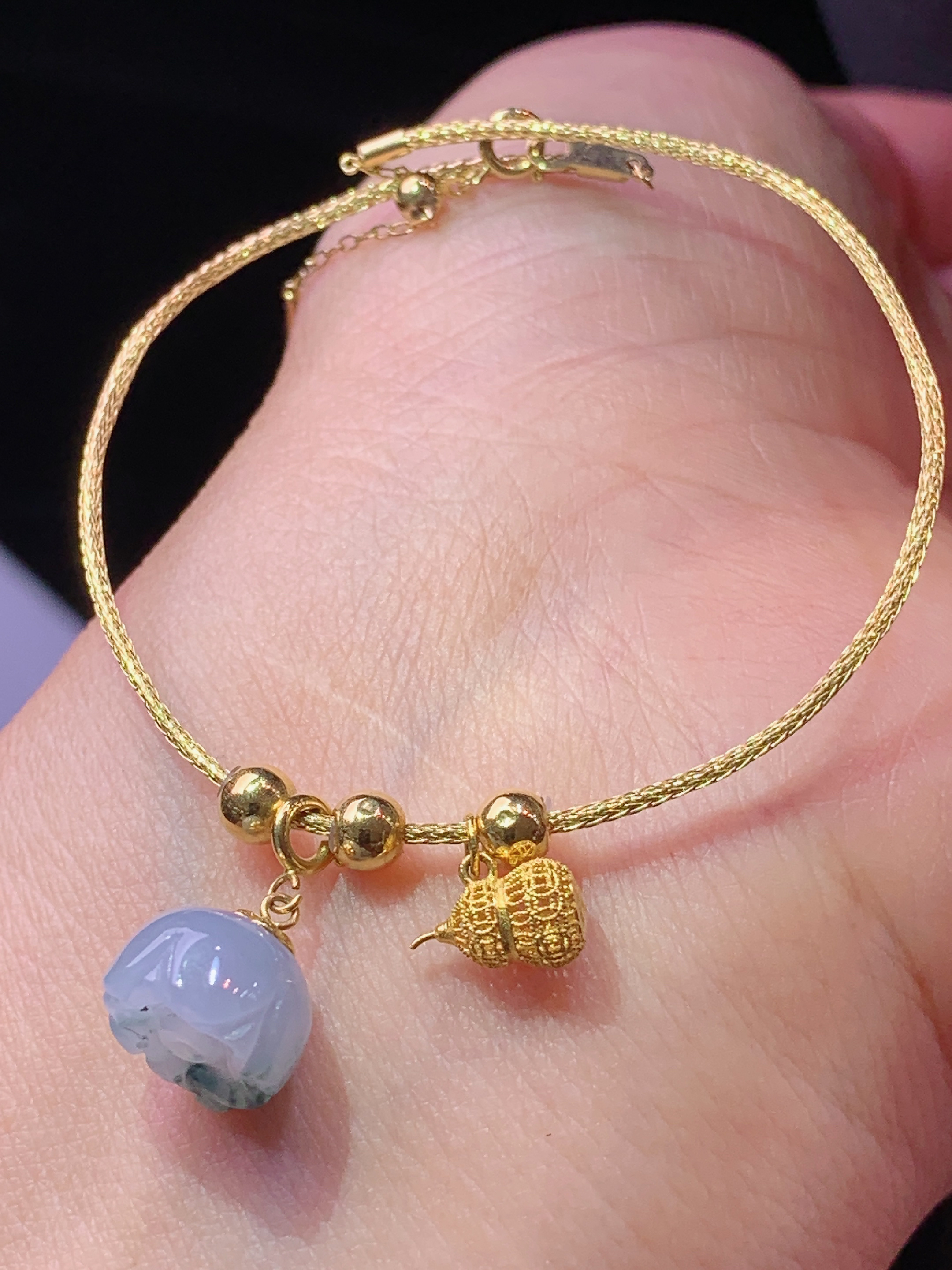 18k金镶嵌紫罗兰莲蓬头手链 玉质细腻 色泽艳丽清新 水润亮眼 整体尺寸9.7*6c5