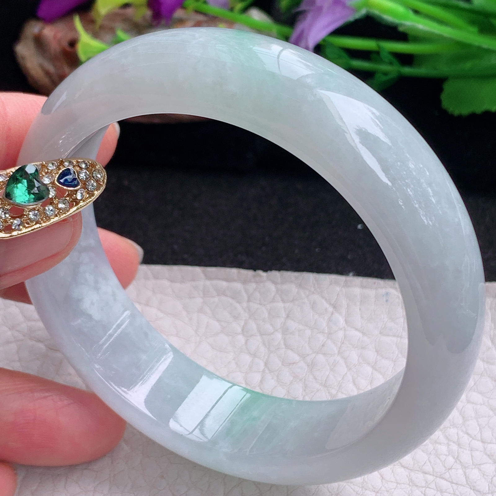 hh实拍58*17*8.5轮胎镯 天然翡翠a货手镯飘绿大气正圈玉镯子