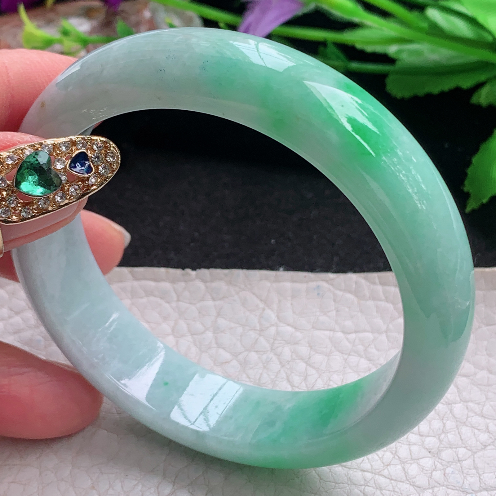 ee实拍57*14.3*7.8平安镯 天然缅甸翡翠a货手镯飘绿水润正圈玉镯子