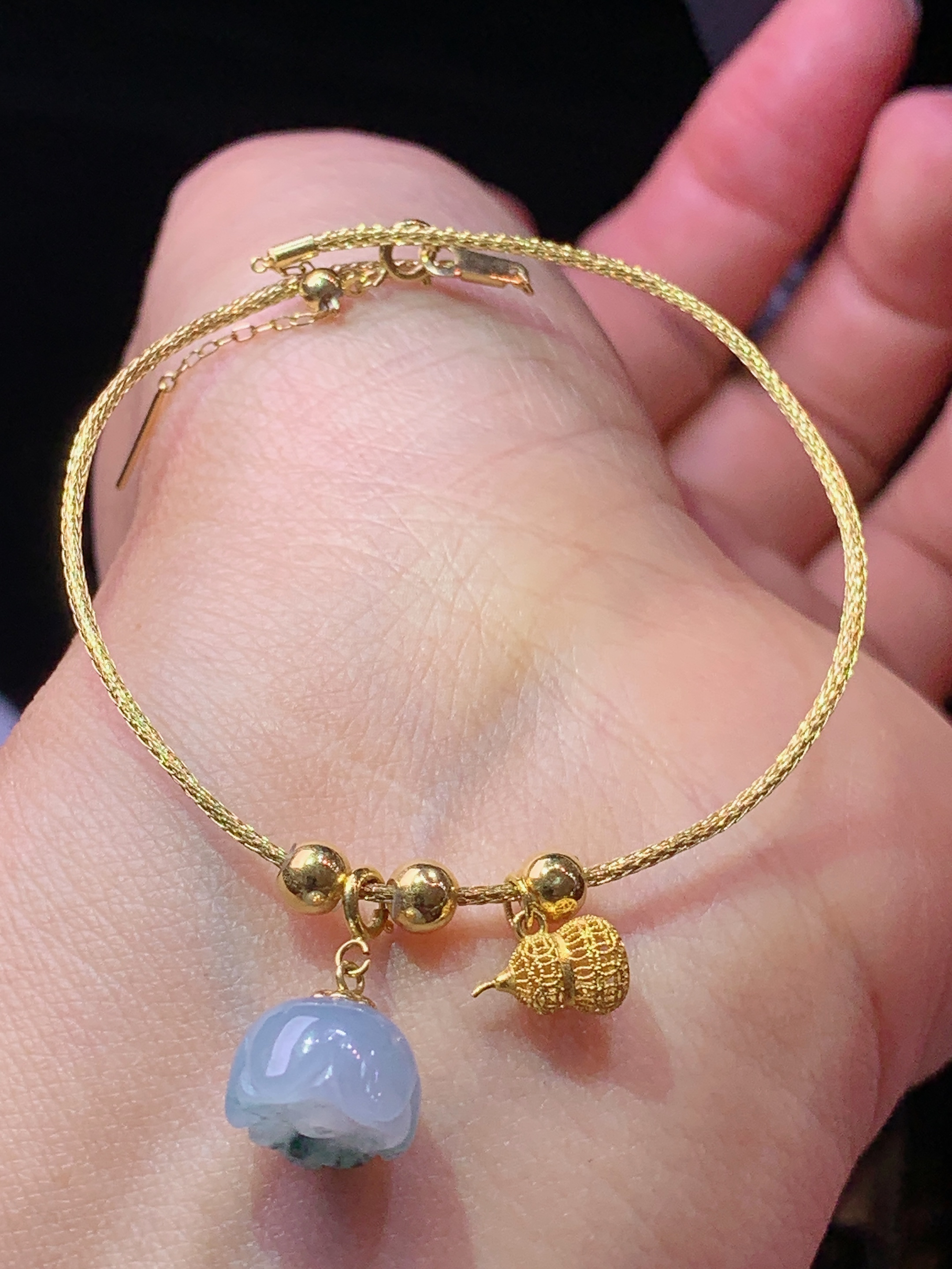 18k金镶嵌紫罗兰莲蓬头手链 玉质细腻 色泽艳丽清新 水润亮眼 整体尺寸9.7*6c5