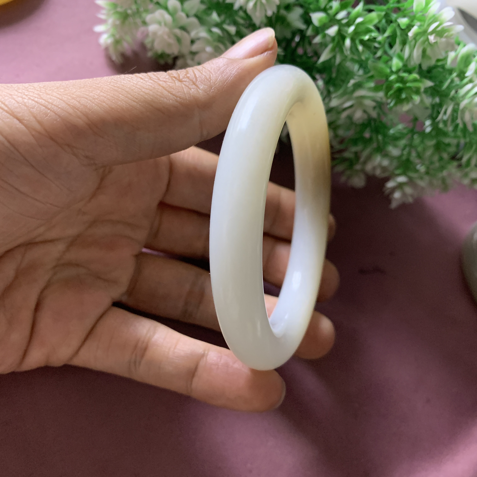 和田玉59圈口且末糖圆条手镯，圈口59宽11.9重69.3克