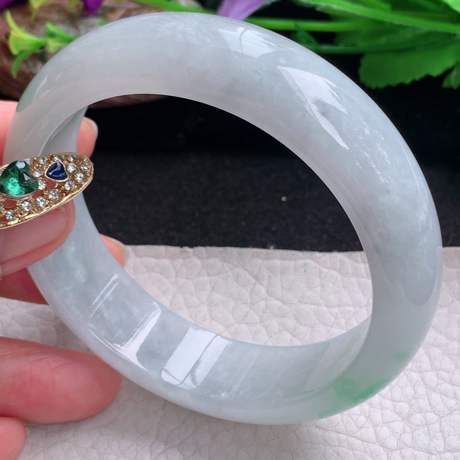 hh实拍58*17*8.5轮胎镯 天然翡翠a货手镯飘绿大气正圈玉镯子