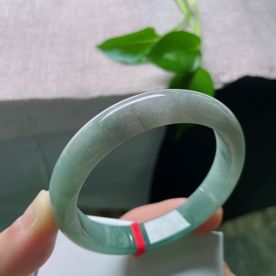 56.3/12.1/7.3，油青正圈，油润有光泽，颜色过渡自然，种老，一点皮纹，ss49208a