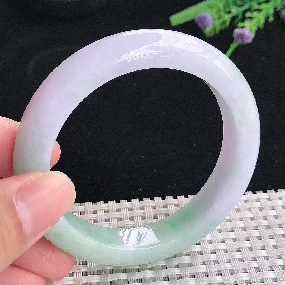 实拍A货翡翠55.5/12.1/9老坑冰润飘绿手镯宽边玉镯平安镯美人镯