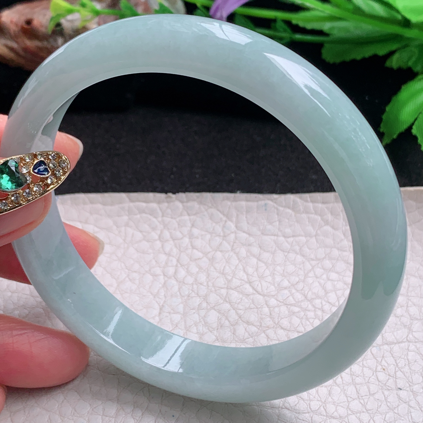 pj大圈口66*12.8*8.2平安镯 天然缅甸翡翠a货手镯浅绿大气正圈玉镯子