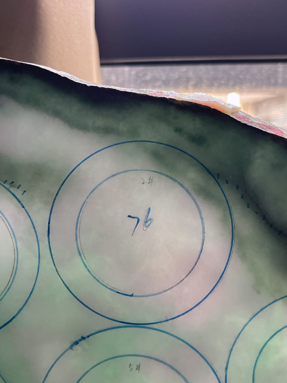 翡翠板料，⭕️正圈最大做60，圆条最大做正56