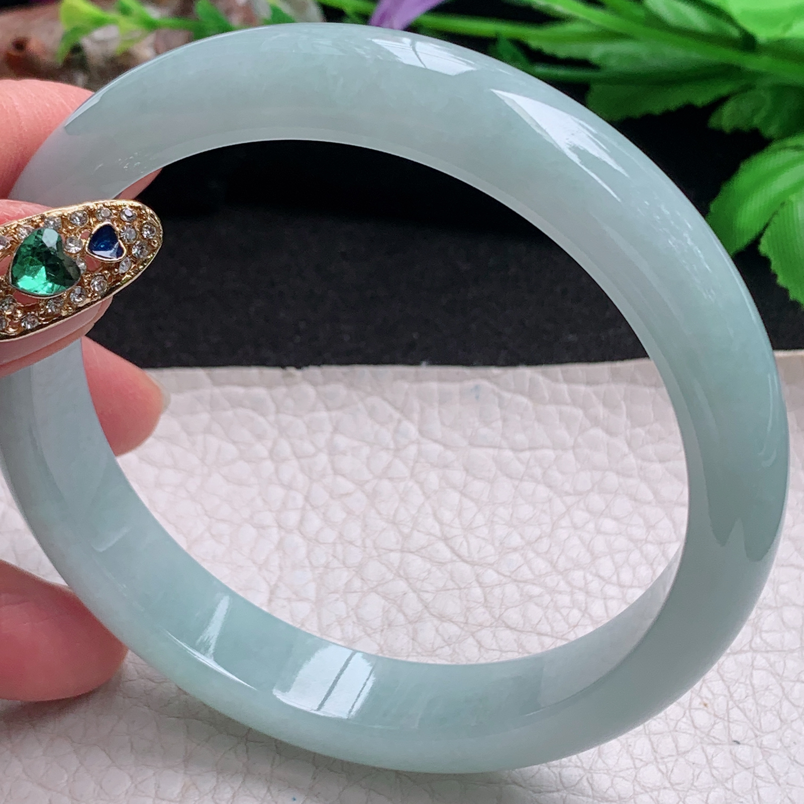 pj大圈口66*12.8*8.2平安镯 天然缅甸翡翠a货手镯浅绿大气正圈玉镯子