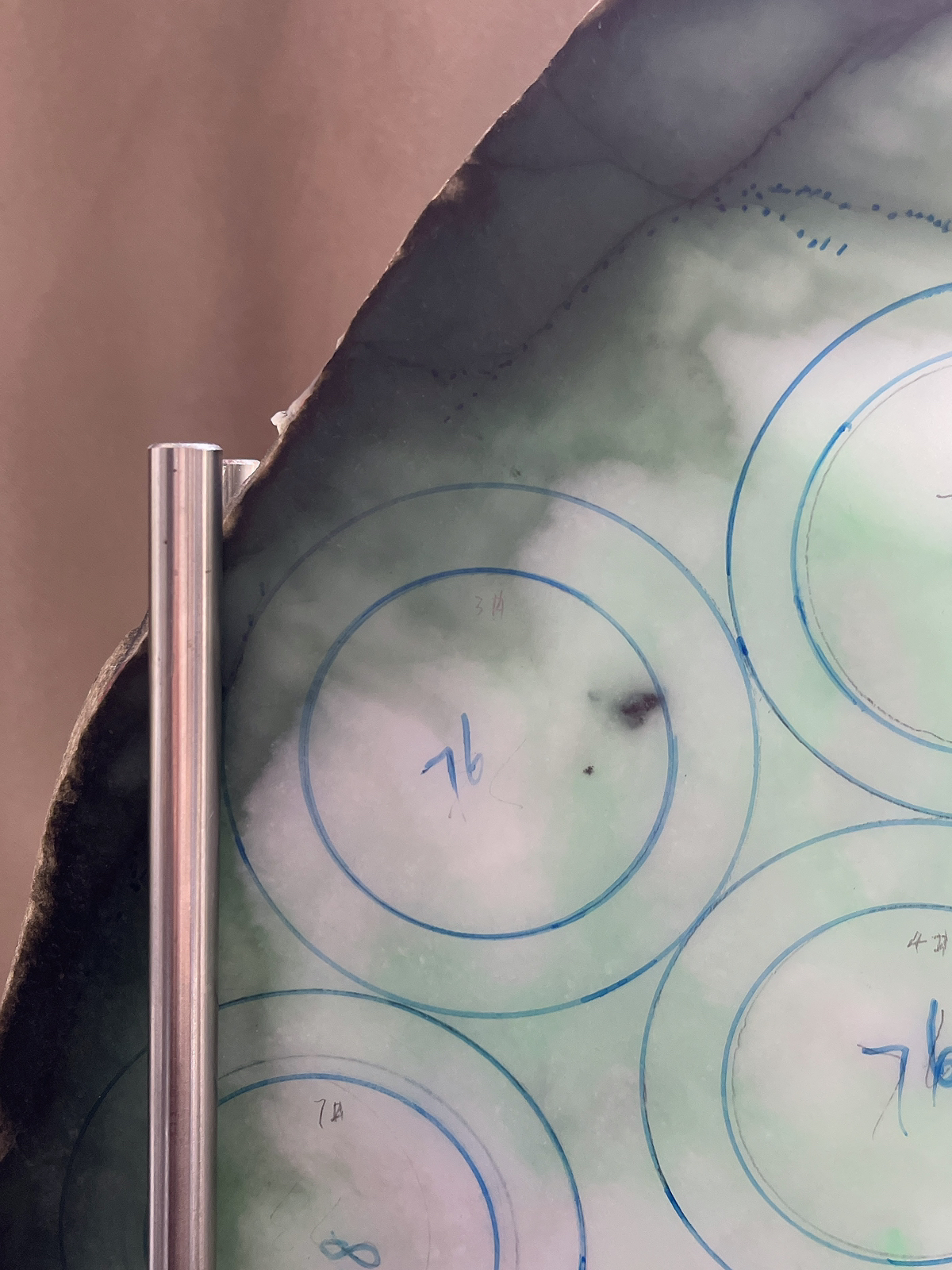 翡翠板料，⭕️正圈最大做60，圆条最大做56