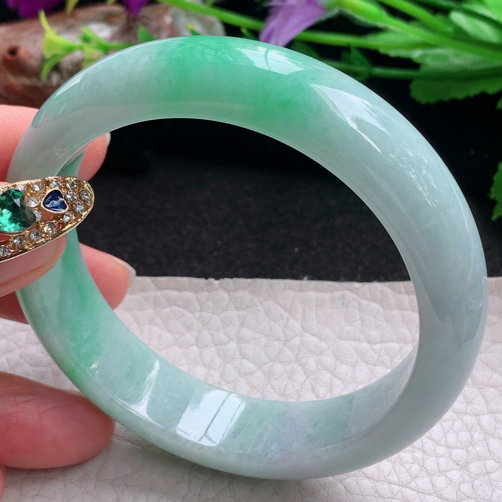 ee实拍57*14.3*7.8平安镯 天然缅甸翡翠a货手镯飘绿水润正圈玉镯子