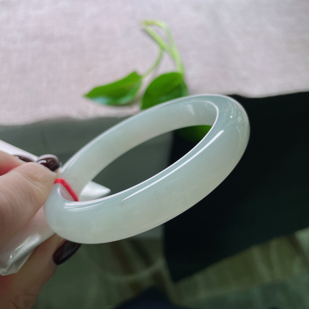 60/11.8/8.7，淡绿底正圈，大圈口，柔润细腻，澄澈明净，种老，。ss49716a