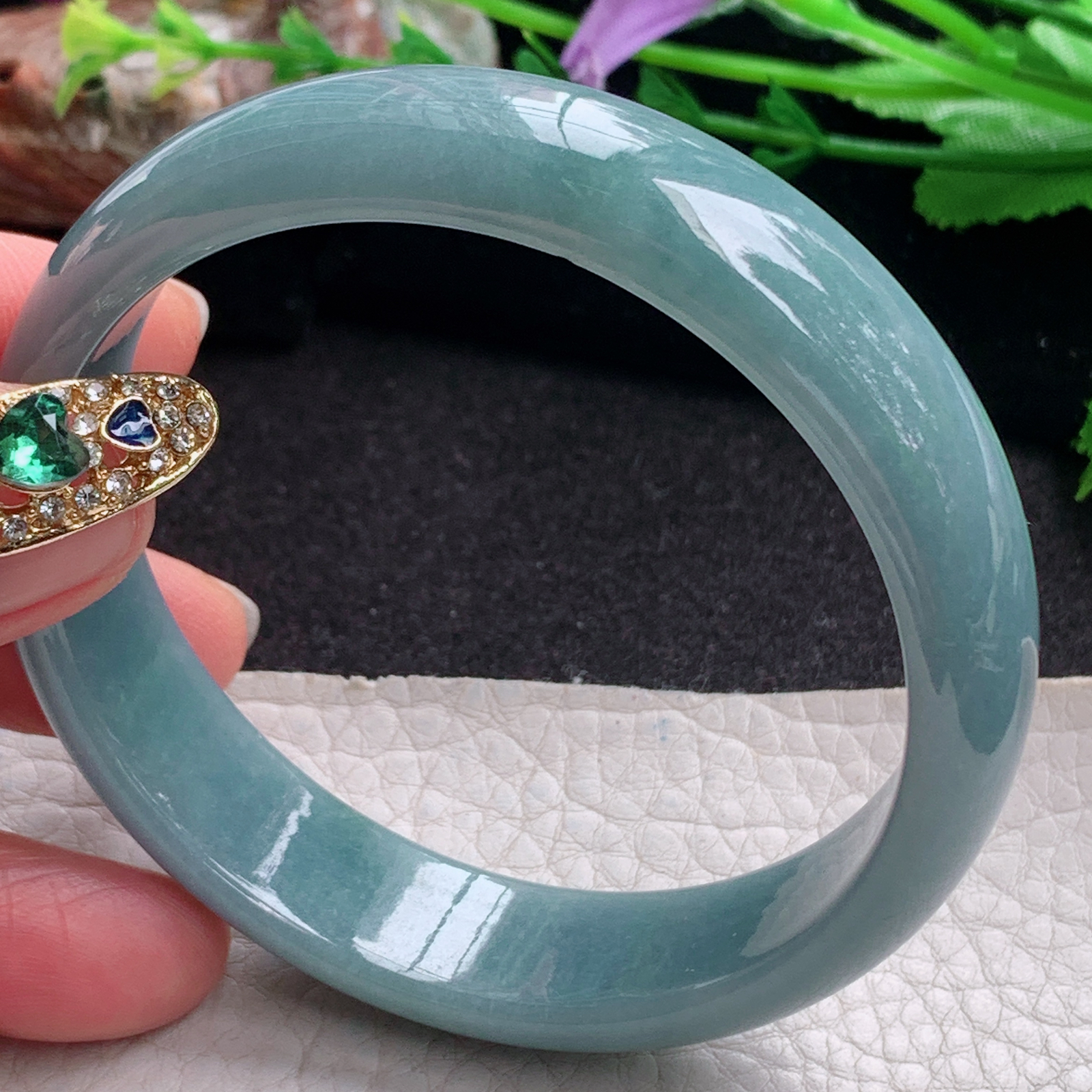 js实拍59*14.8*6.5平安镯 天然翡翠a货手镯蓝韵水润正圈玉镯子