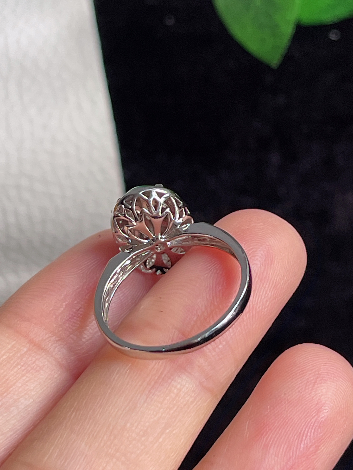 18k金翡翠冰糯种绿色翡戒指