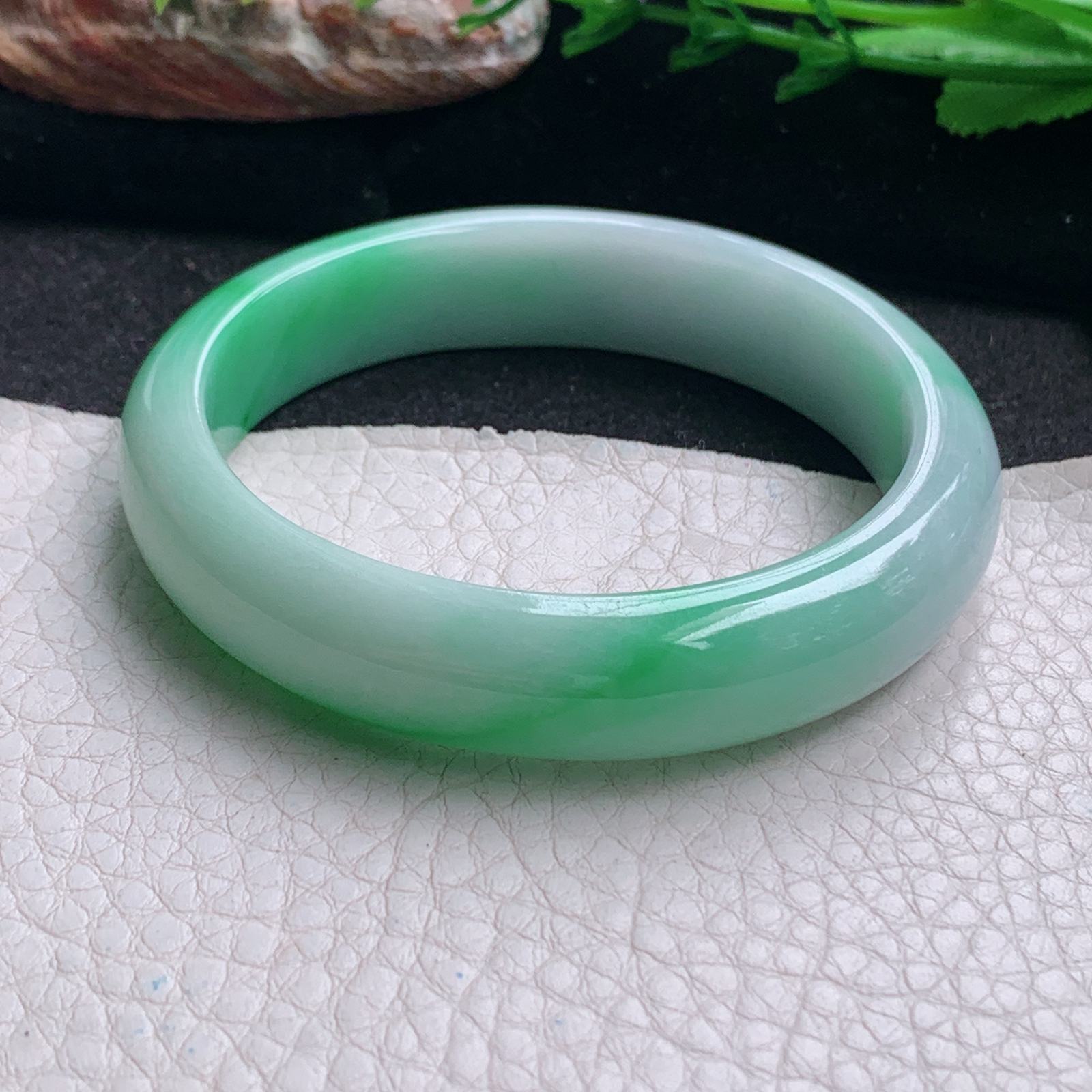 ee实拍55.6*13*7.6平安镯 天然缅甸翡翠a货手镯白底青水润正圈玉镯子