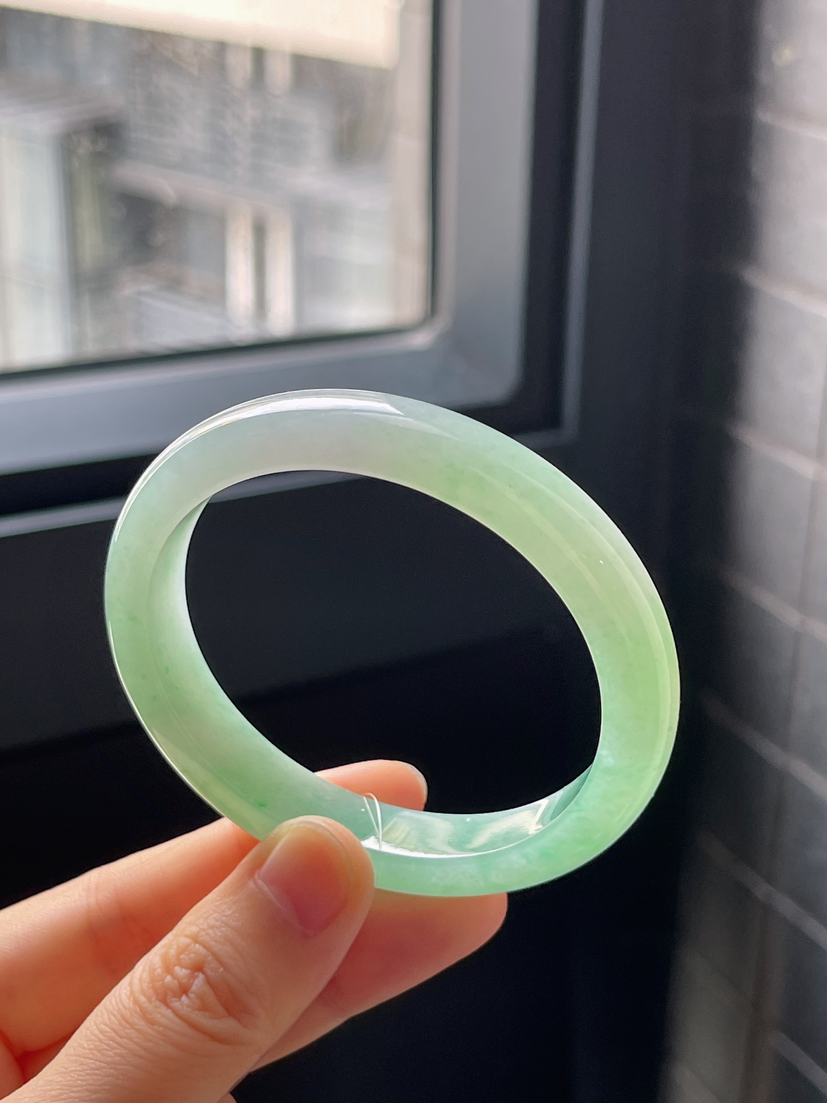 贵妃镯55圈口，翡翠冰糯种甜绿手镯