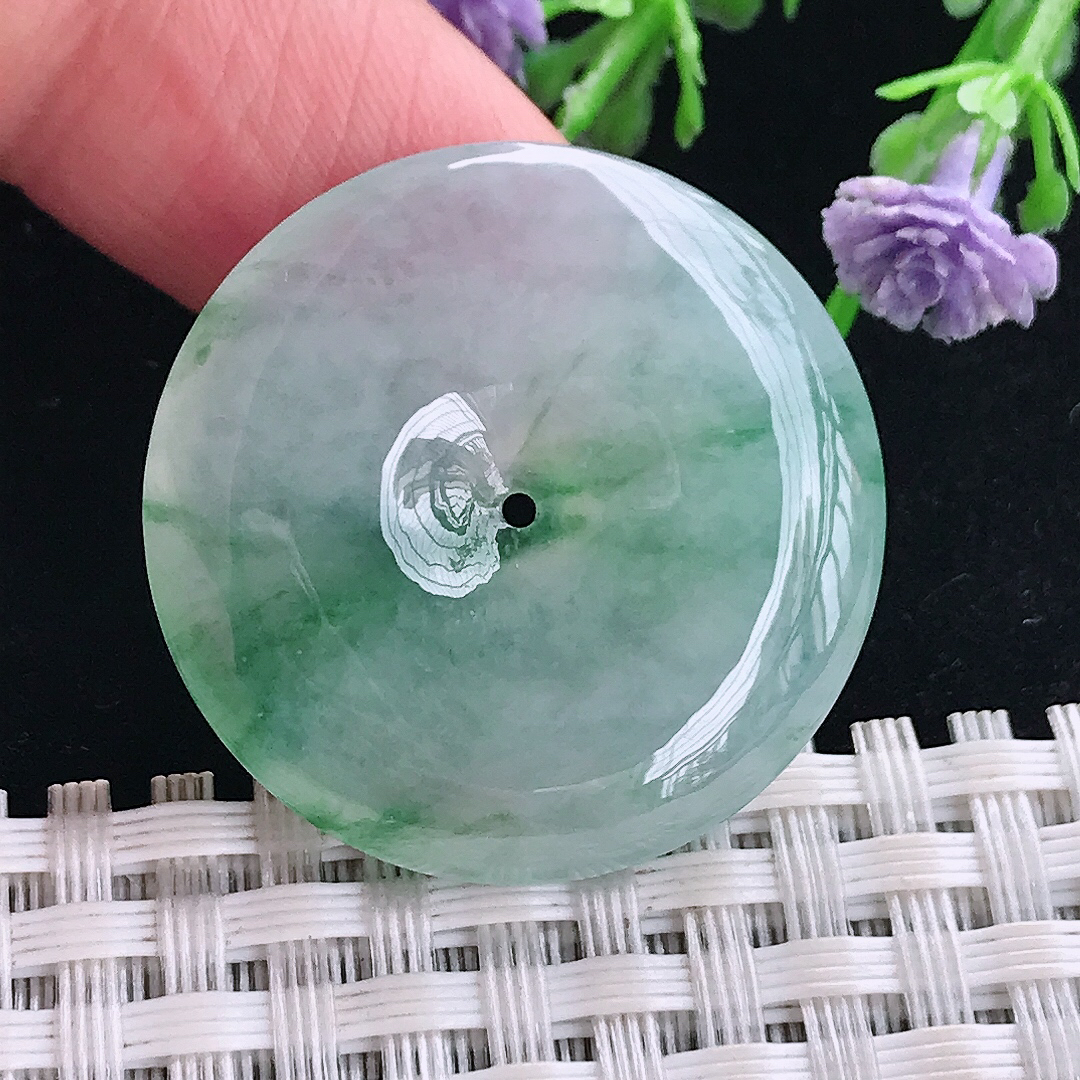 实拍A货翡翠29.7/5.3老坑冰种果冻胶飘绿平安扣吊坠翡翠玉扣挂件