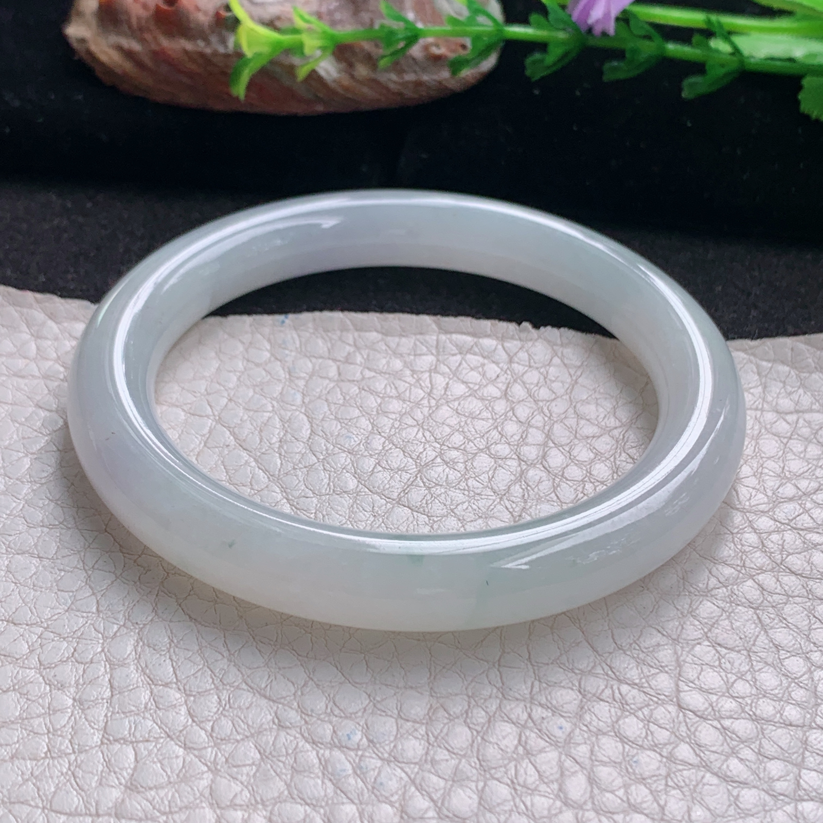 n实拍55.5*9.3美人镯 天然缅甸翡翠a货手镯白月光冰润圆条玉镯子