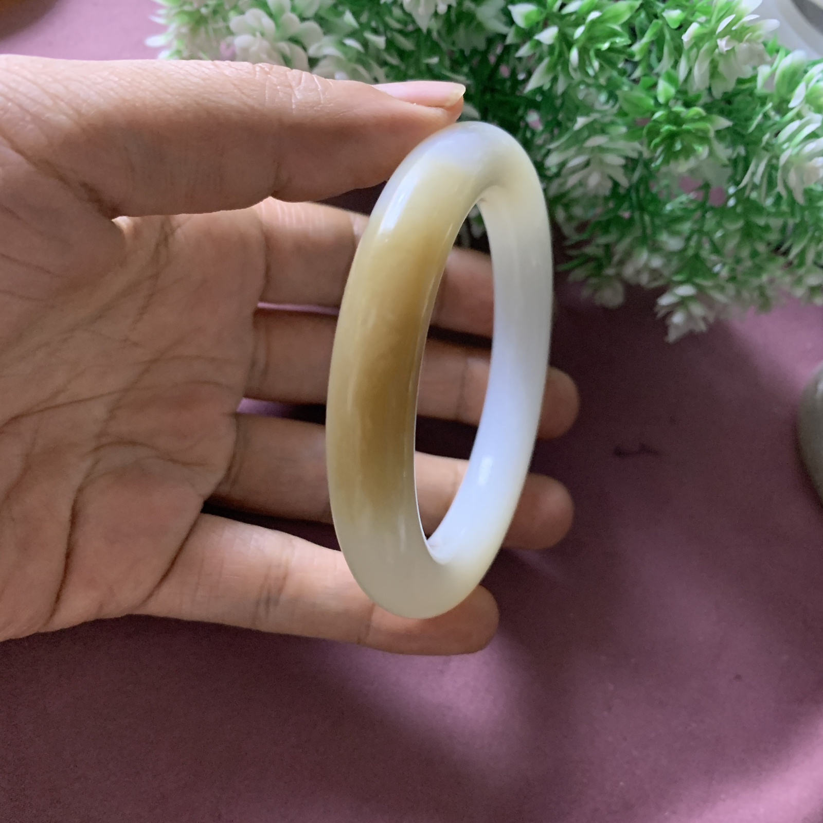 和田玉59圈口且末糖圆条手镯，圈口59宽11.9重69.3克