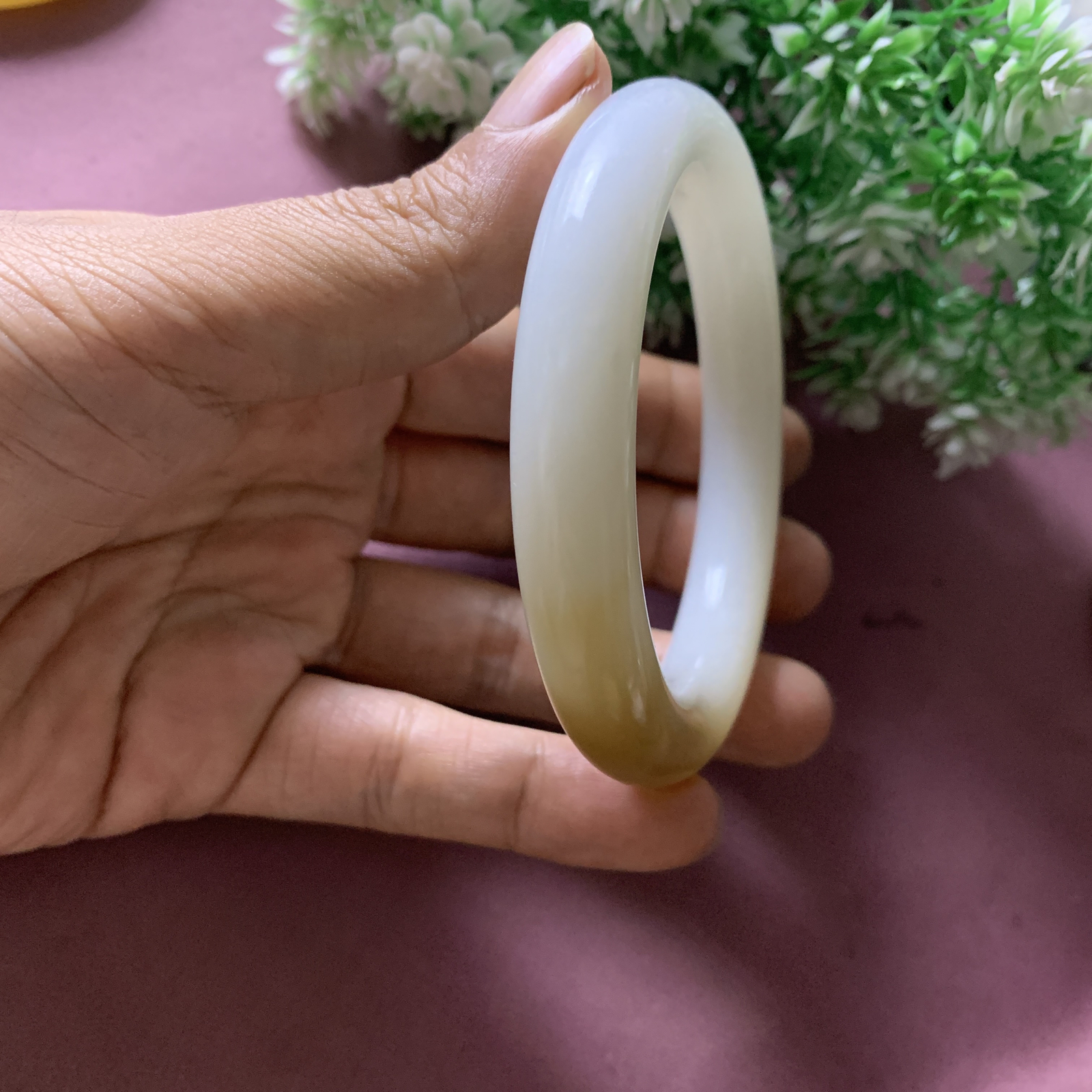 和田玉59圈口且末糖圆条手镯，圈口59宽11.9重69.3克