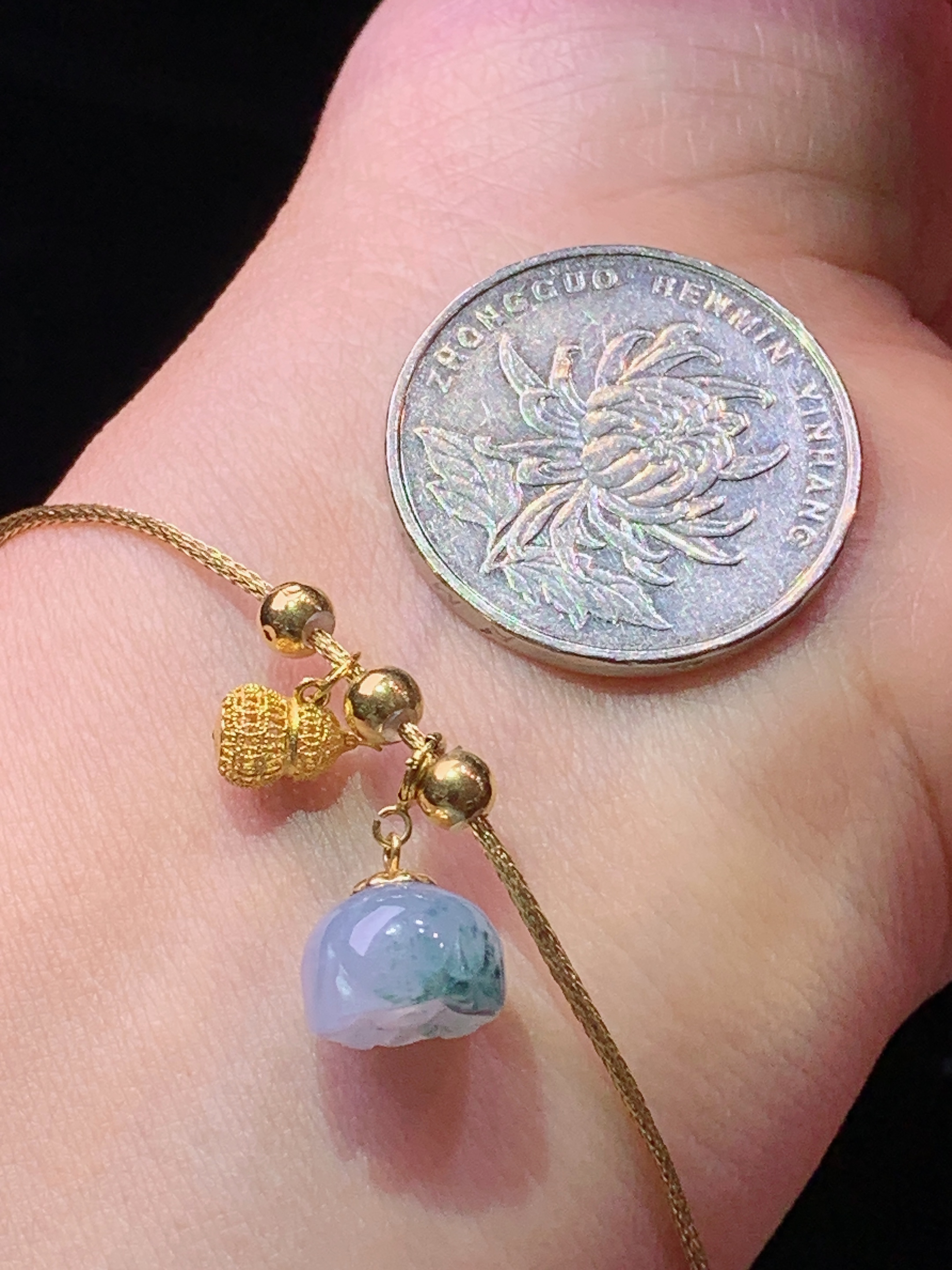 18k金镶嵌紫罗兰莲蓬头手链 玉质细腻 色泽艳丽清新 水润亮眼 整体尺寸9.7*6c5