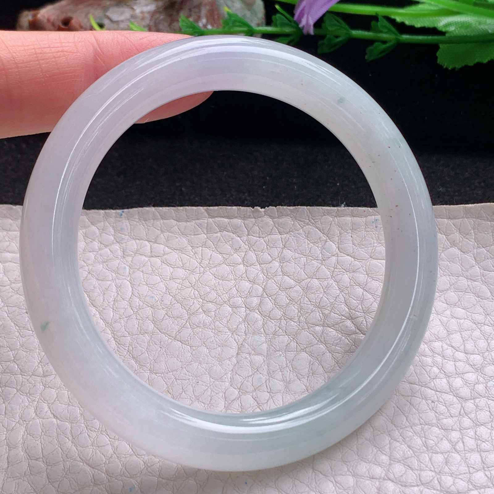 n实拍55.5*9.3美人镯 天然缅甸翡翠a货手镯白月光冰润圆条玉镯子