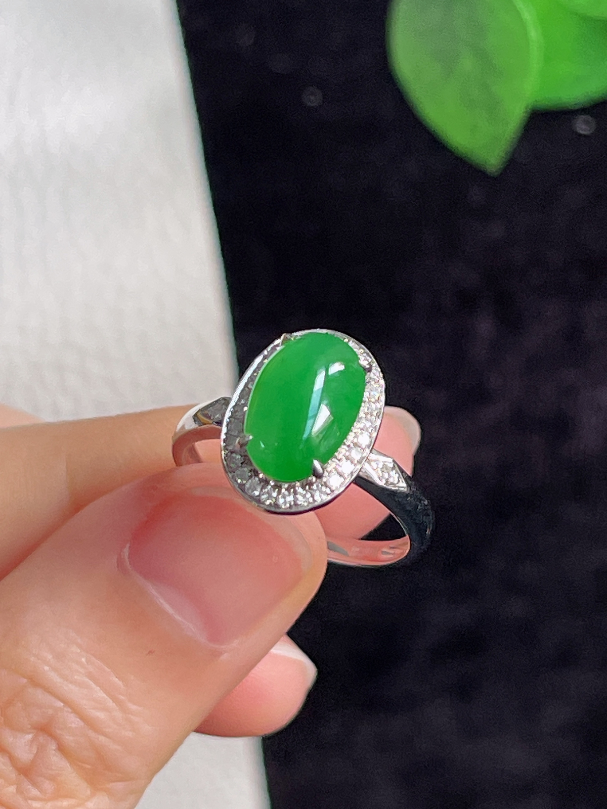 18k金翡翠冰糯种绿色翡戒指