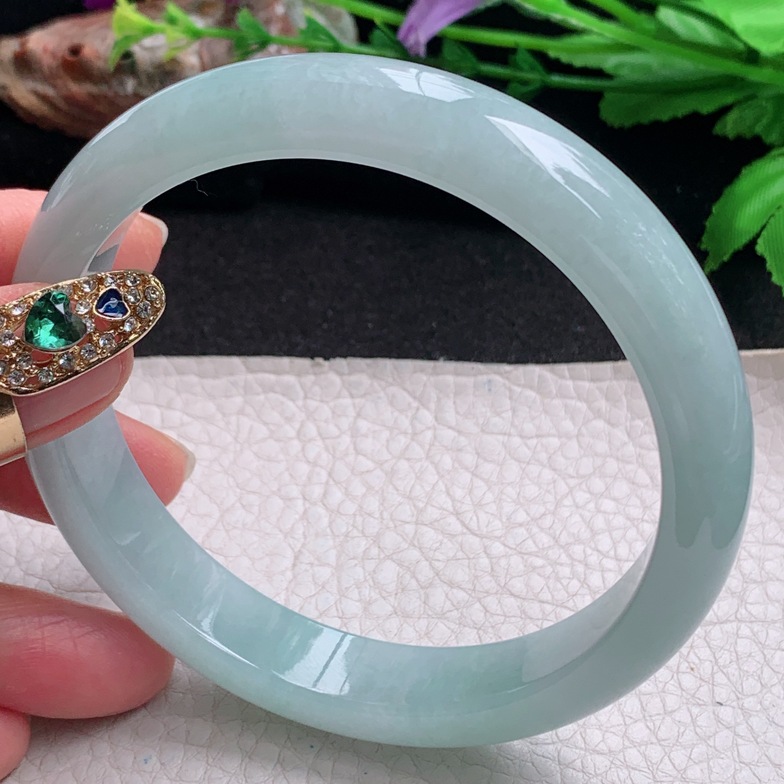 pj大圈口66*12.8*8.2平安镯 天然缅甸翡翠a货手镯浅绿大气正圈玉镯子