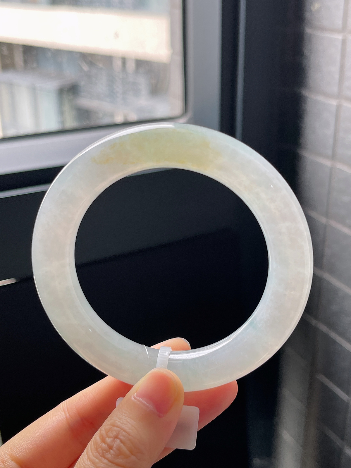 圆镯57圈口，翡翠冰糯种飘黄翡胖圆条手镯