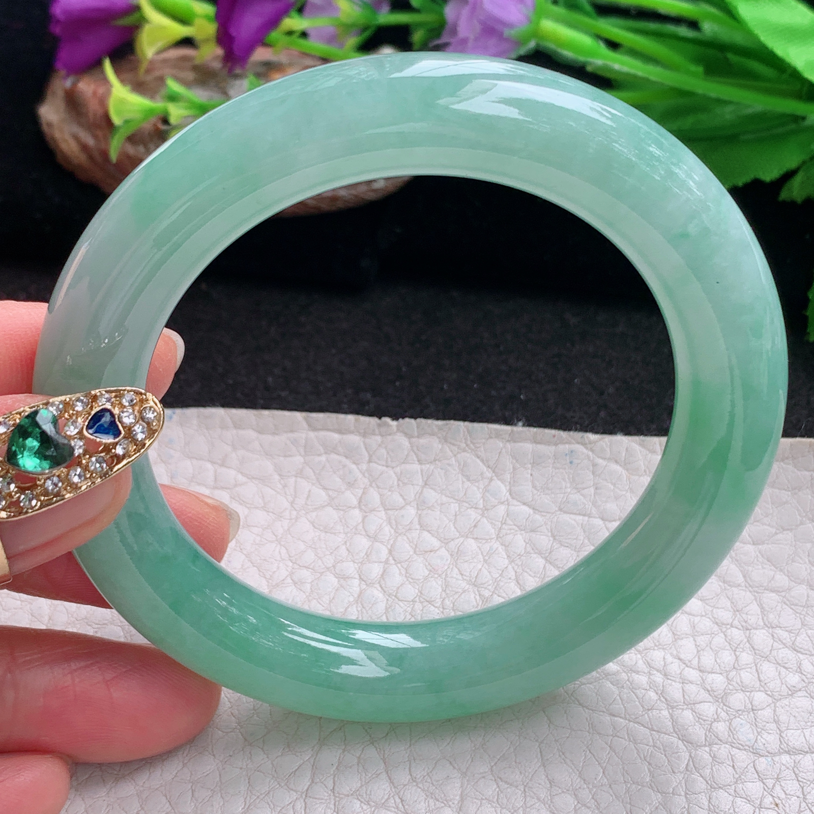 ax实拍55.5*11.2胖圆镯 天然翡翠a货手镯甜绿圆条正圈玉镯子